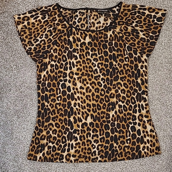 Express Tops - Express leopard print blouse